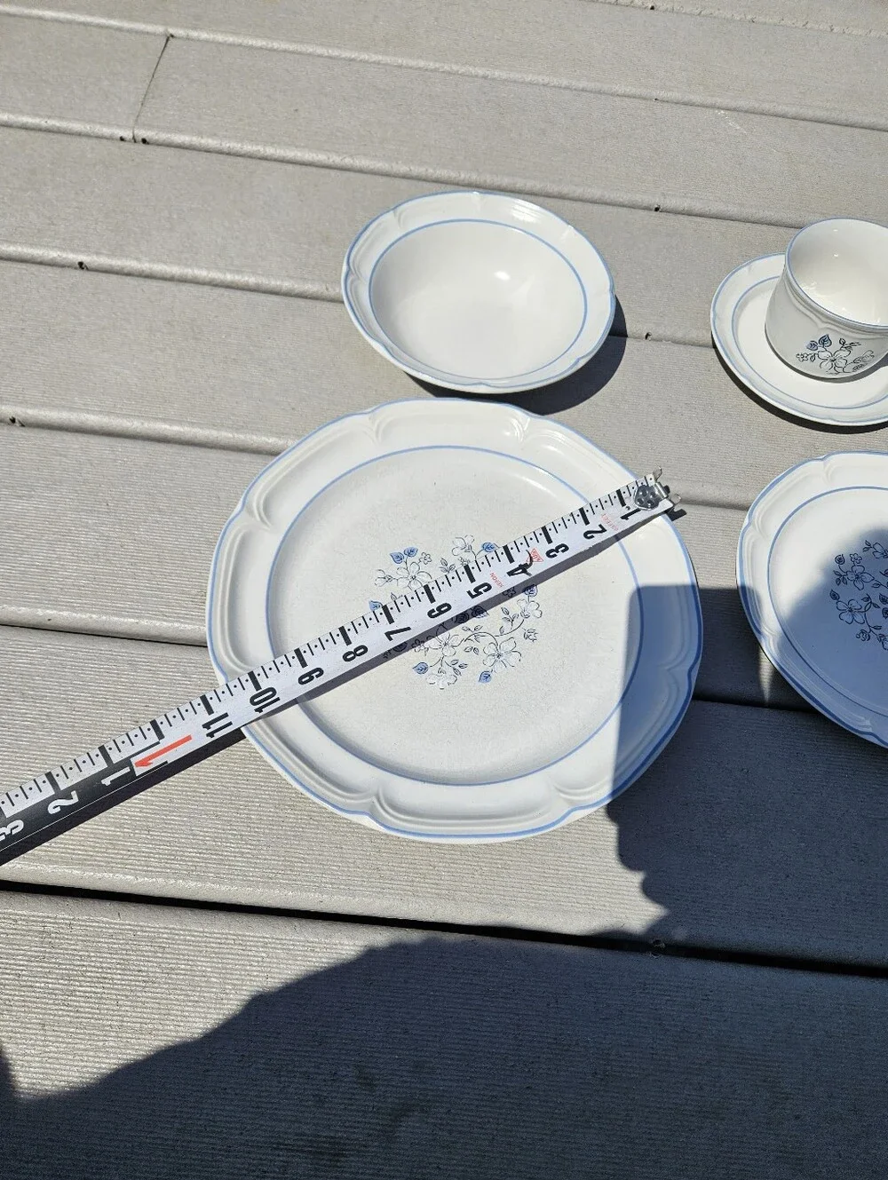 Vintage Covington Avondale Stoneware Dinnerware Set 5Pc Blue Flower Service 1